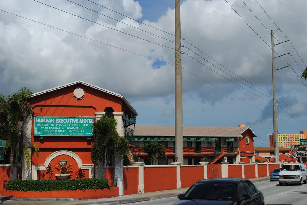 Hialeah Executive Motel マイアミ・スプリングス エクステリア 写真