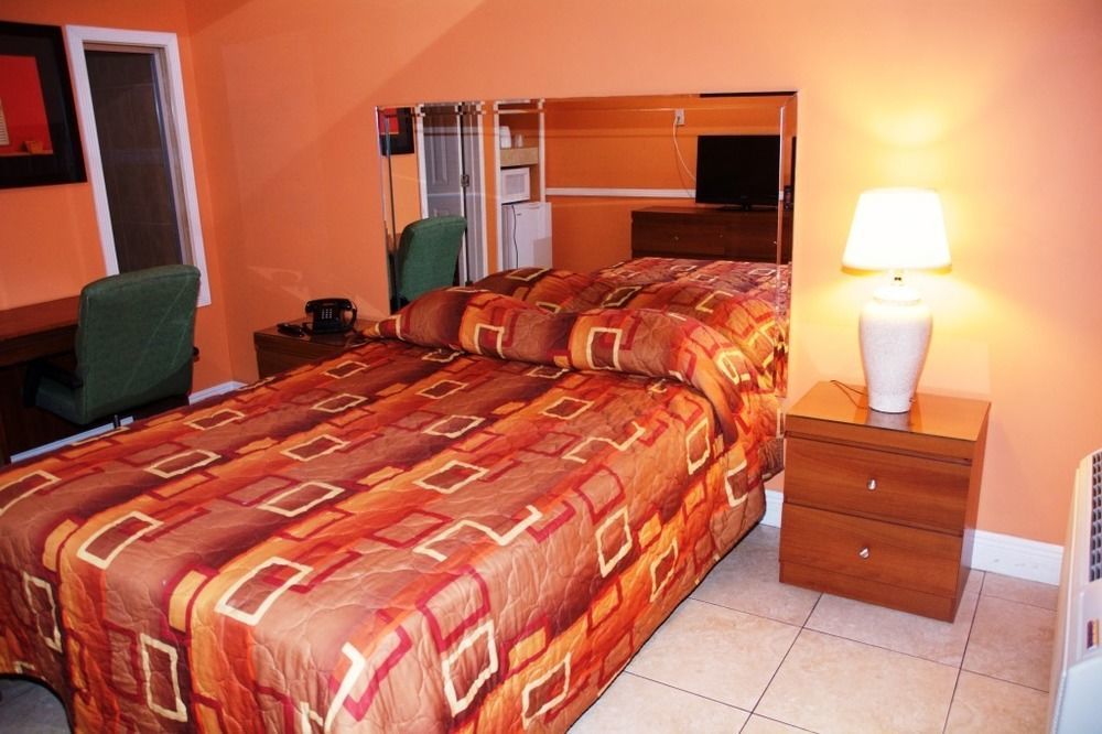 Hialeah Executive Motel マイアミ・スプリングス エクステリア 写真
